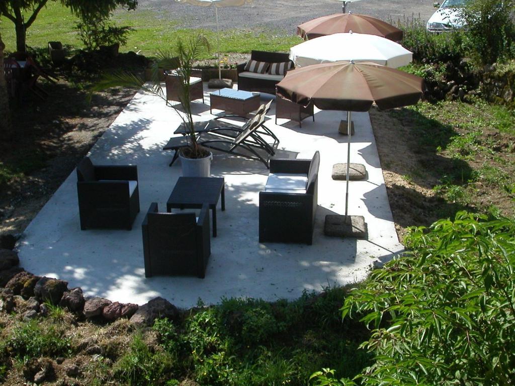 Logis Hotel Restaurant Les Cevennes Saint-Cirgues-en-Montagne Exteriör bild